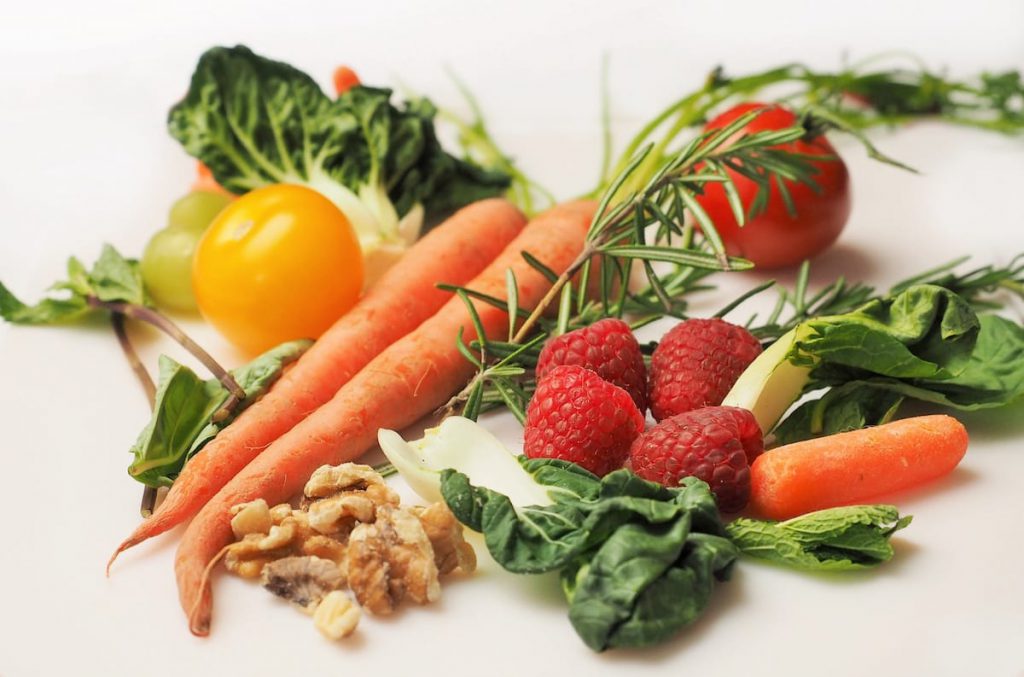 nutrition carrot kale walnuts tomatoes
